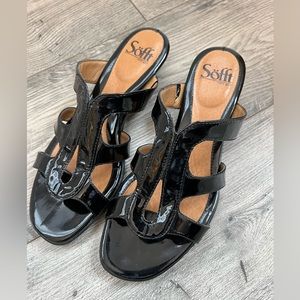 Sofft black patent leather sandals. Size 7M